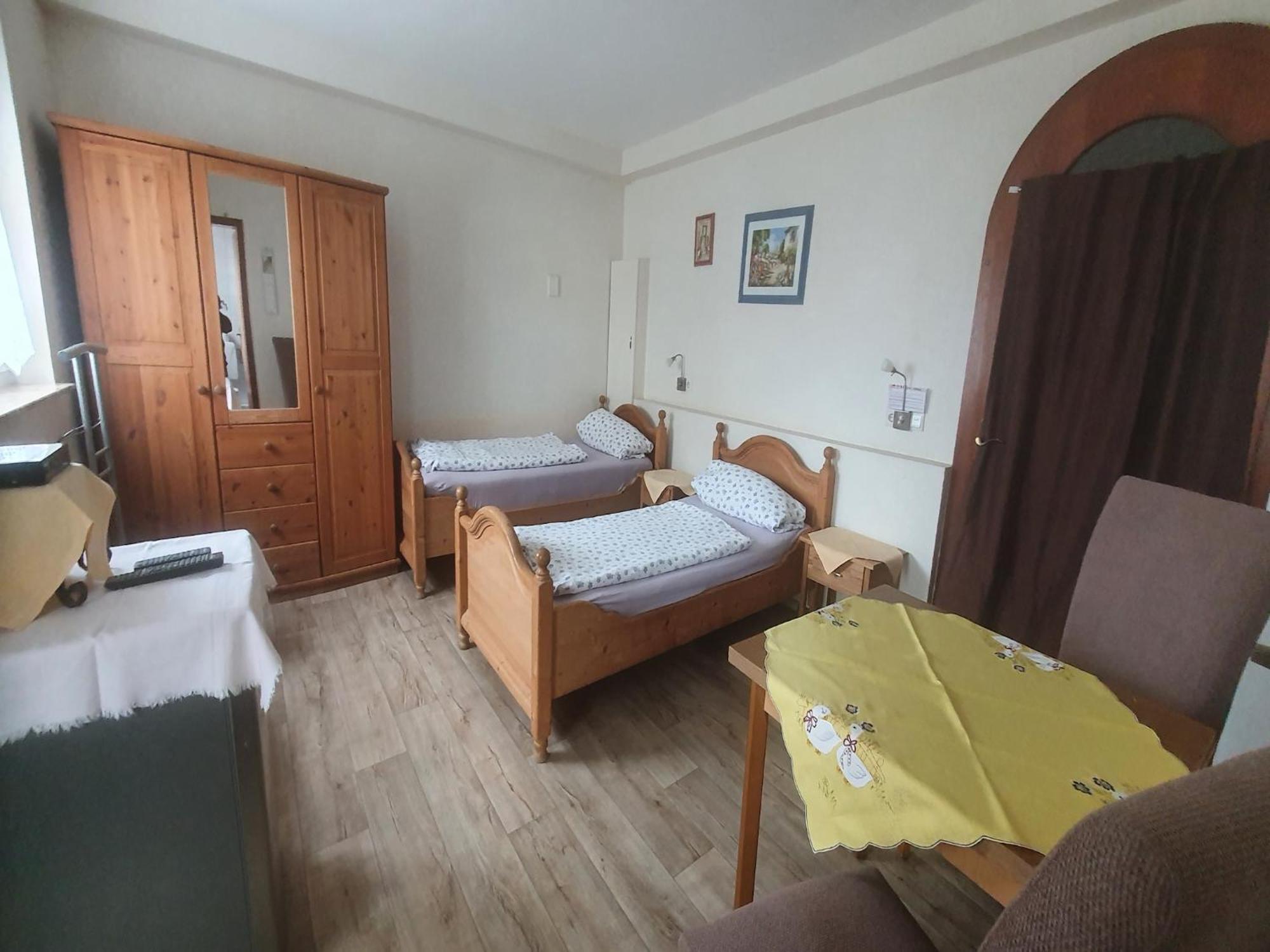 Large Detached Holiday Home In Hesse With Private Garden And Terrace 홈베르크 외부 사진