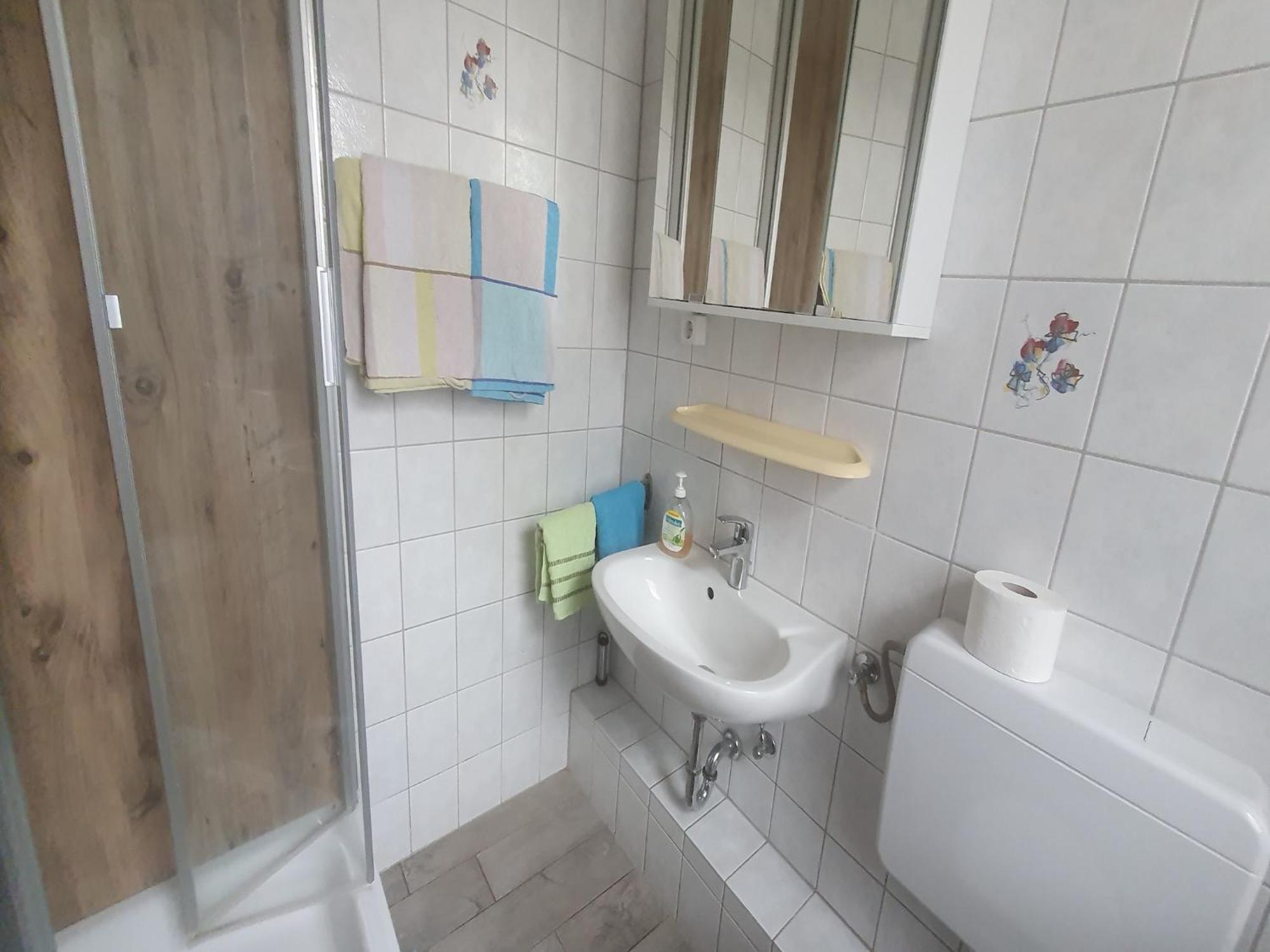 Large Detached Holiday Home In Hesse With Private Garden And Terrace 홈베르크 외부 사진