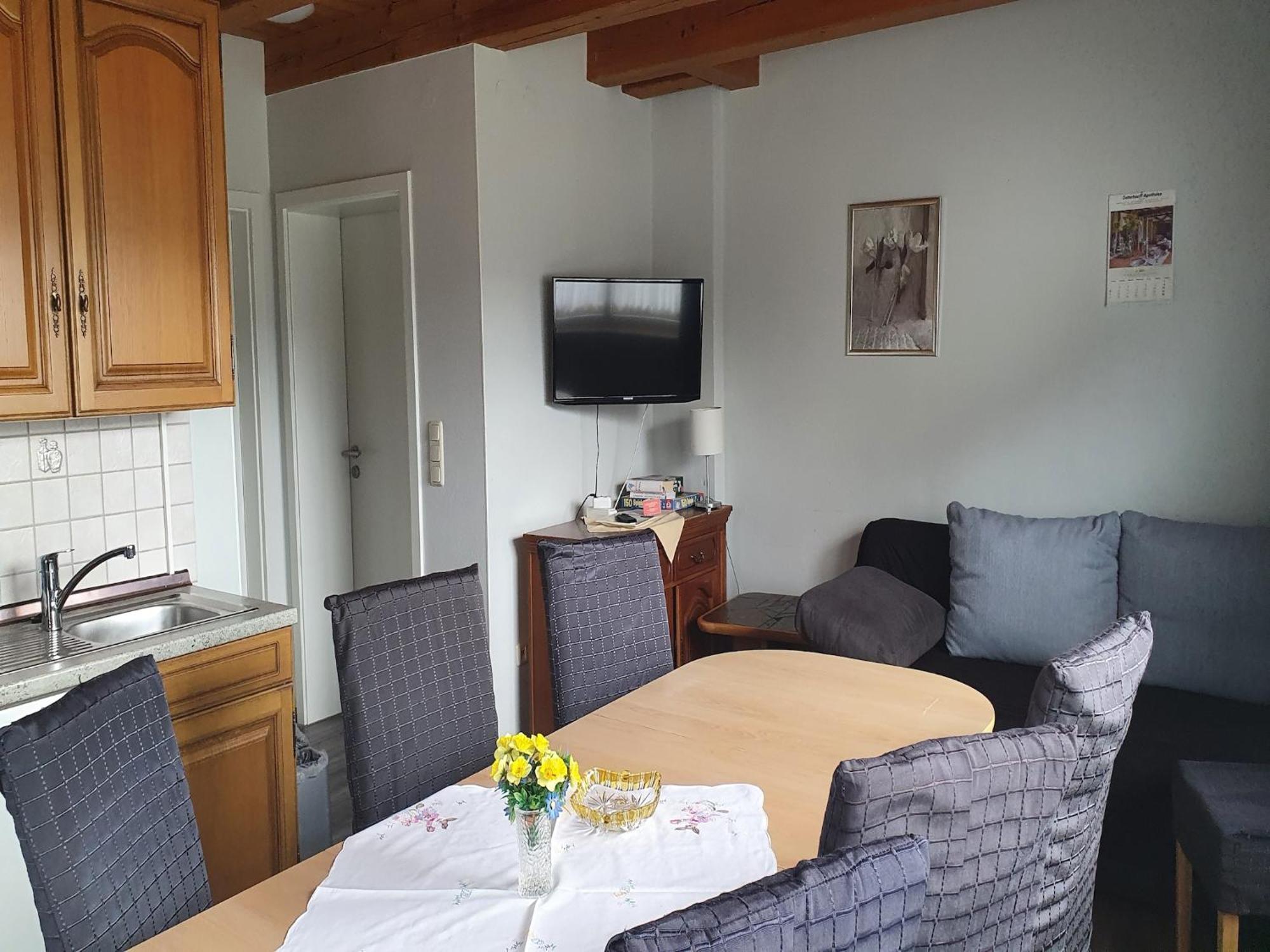 Large Detached Holiday Home In Hesse With Private Garden And Terrace 홈베르크 외부 사진