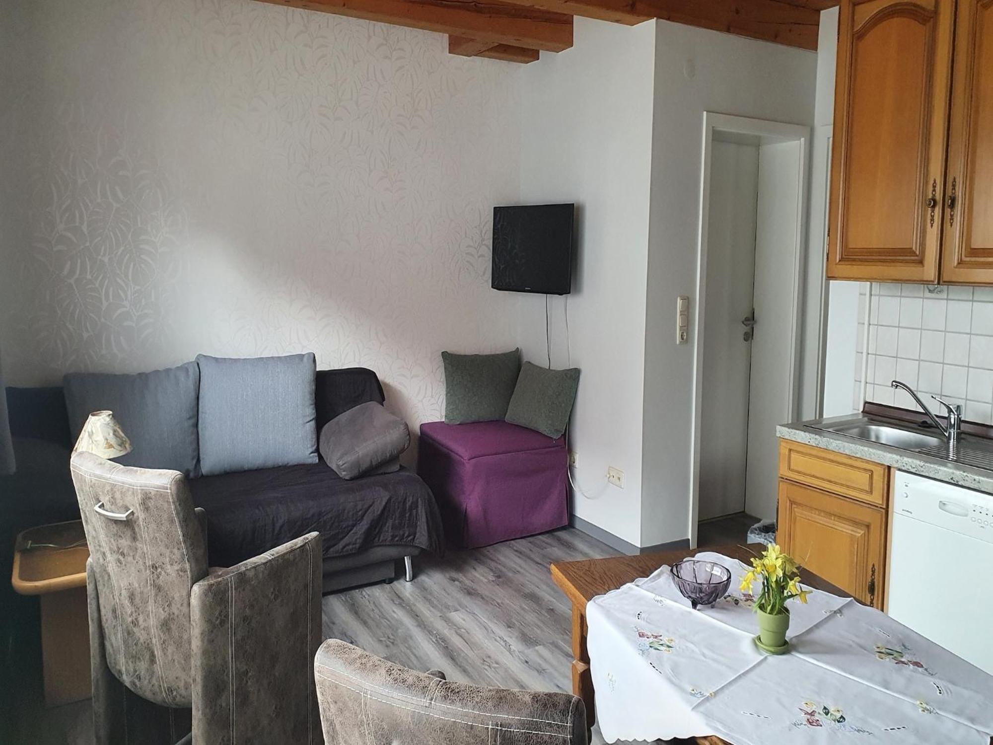 Large Detached Holiday Home In Hesse With Private Garden And Terrace 홈베르크 외부 사진