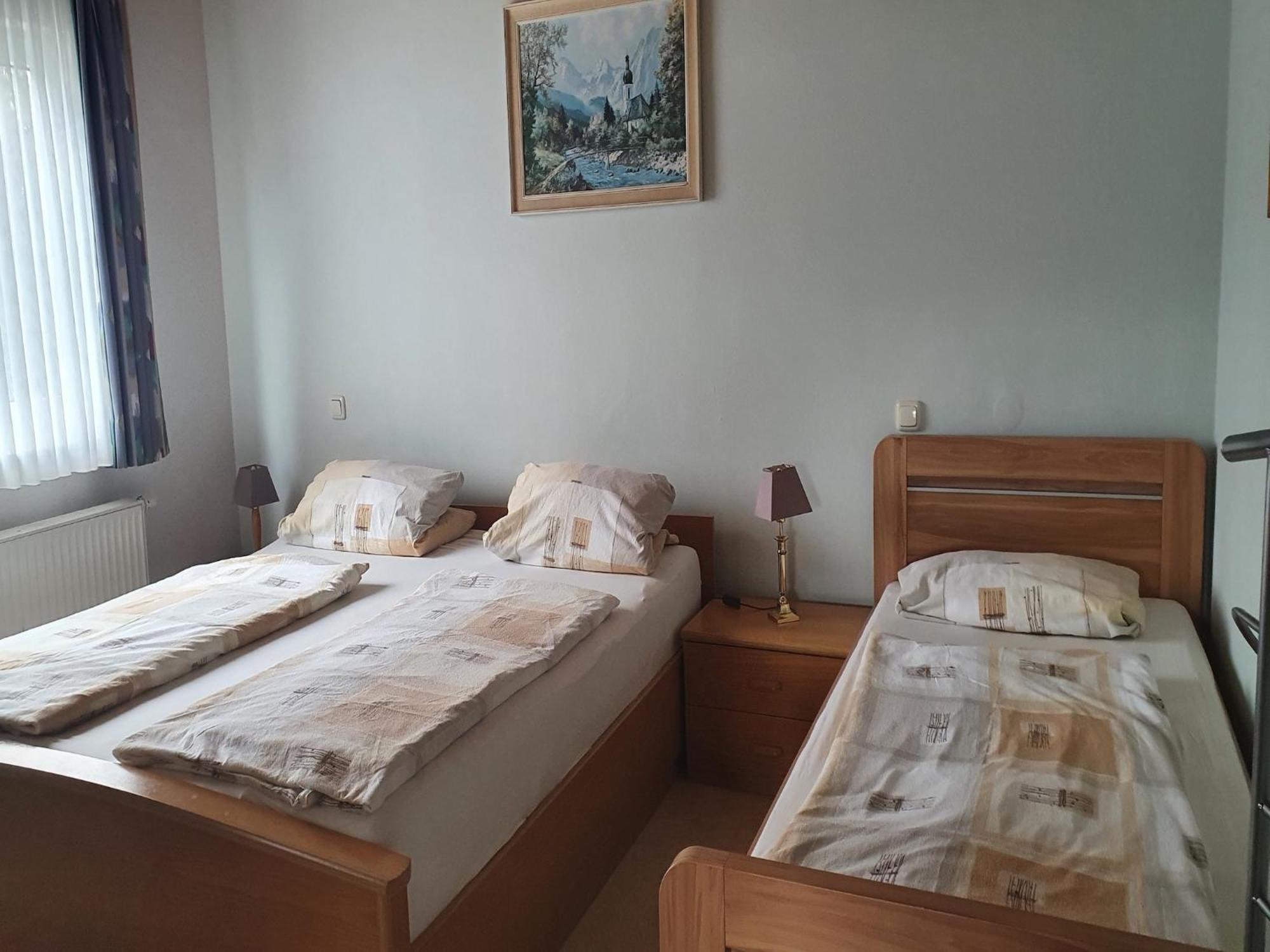 Large Detached Holiday Home In Hesse With Private Garden And Terrace 홈베르크 외부 사진